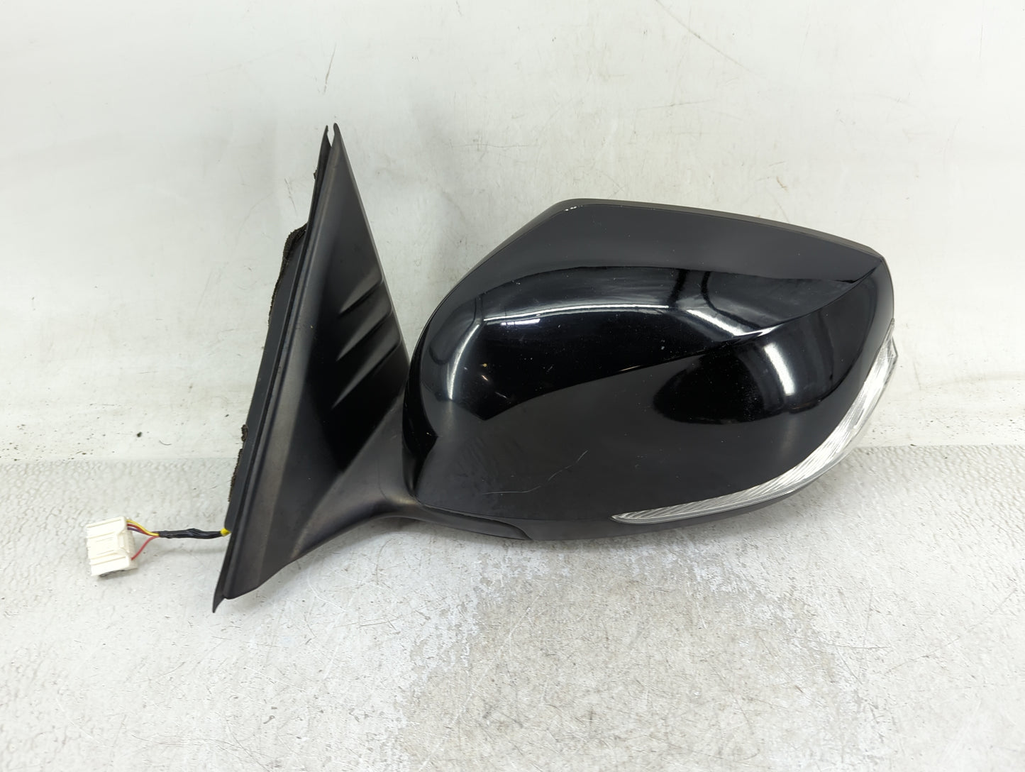 2019-2020 Infiniti Qx50 Driver Side View Mirror - Left Door Mirror OEM Used - Oemusedautoparts1.com