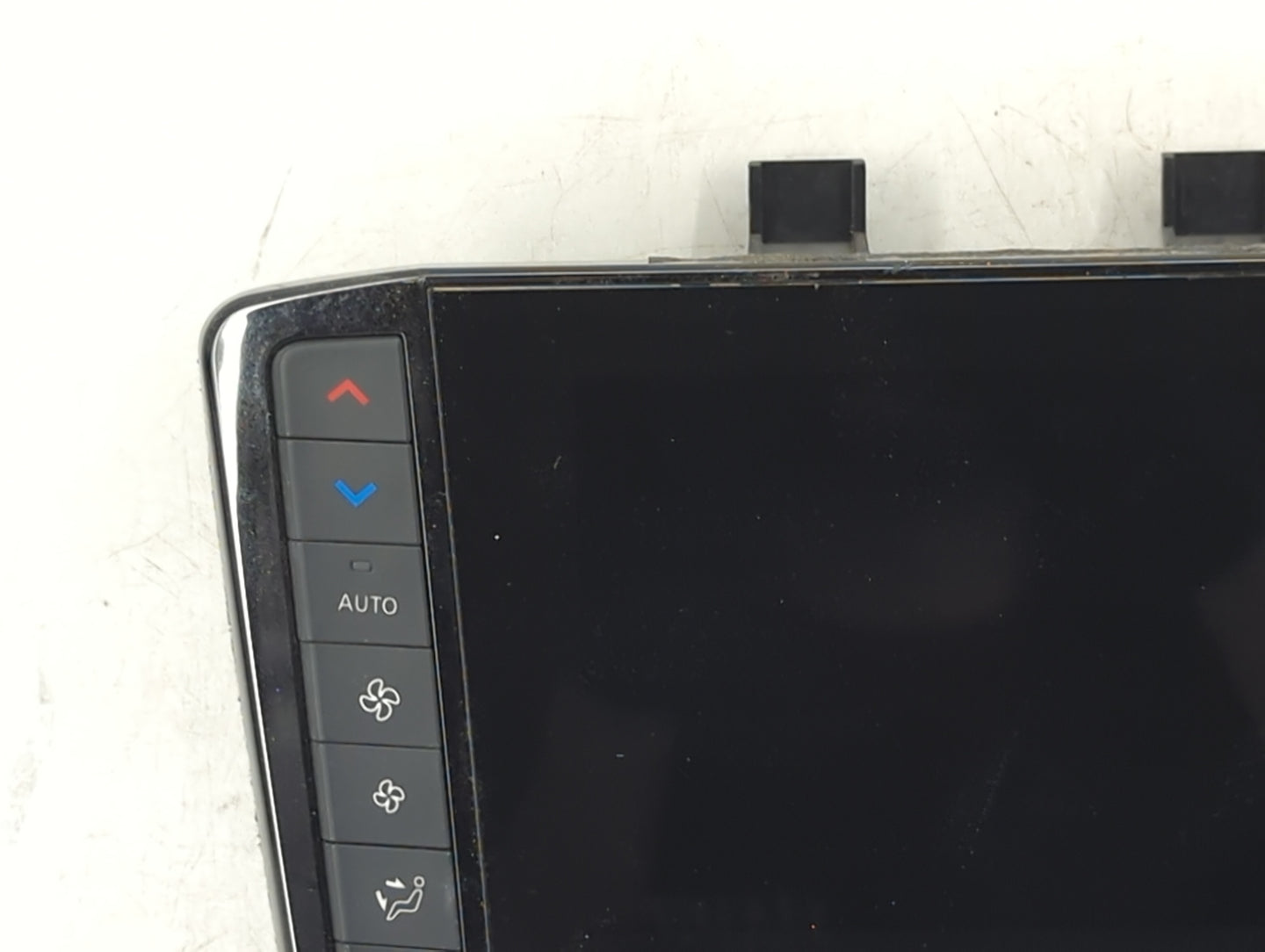 2021 Infiniti Qx50 Radio Control Panel - Oemusedautoparts1.com