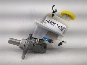 compare product 2019-2022 Jeep Cherokee Brake Master Cylinder 1220674