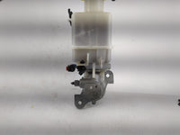 2019-2022 Jeep Cherokee Brake Master Cylinder 1220674 - Oemusedautoparts1.com