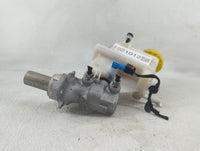 2019-2022 Jeep Cherokee Brake Master Cylinder - Oemusedautoparts1.com
