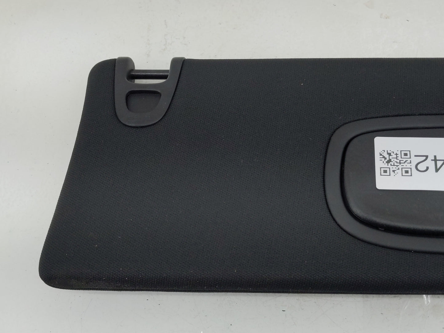 2019-2022 Jeep Cherokee Sun Visor Shade Replacement Passenger Right Mirror Fits Fits 2019 2020 2021 2022 OEM Used Auto Parts