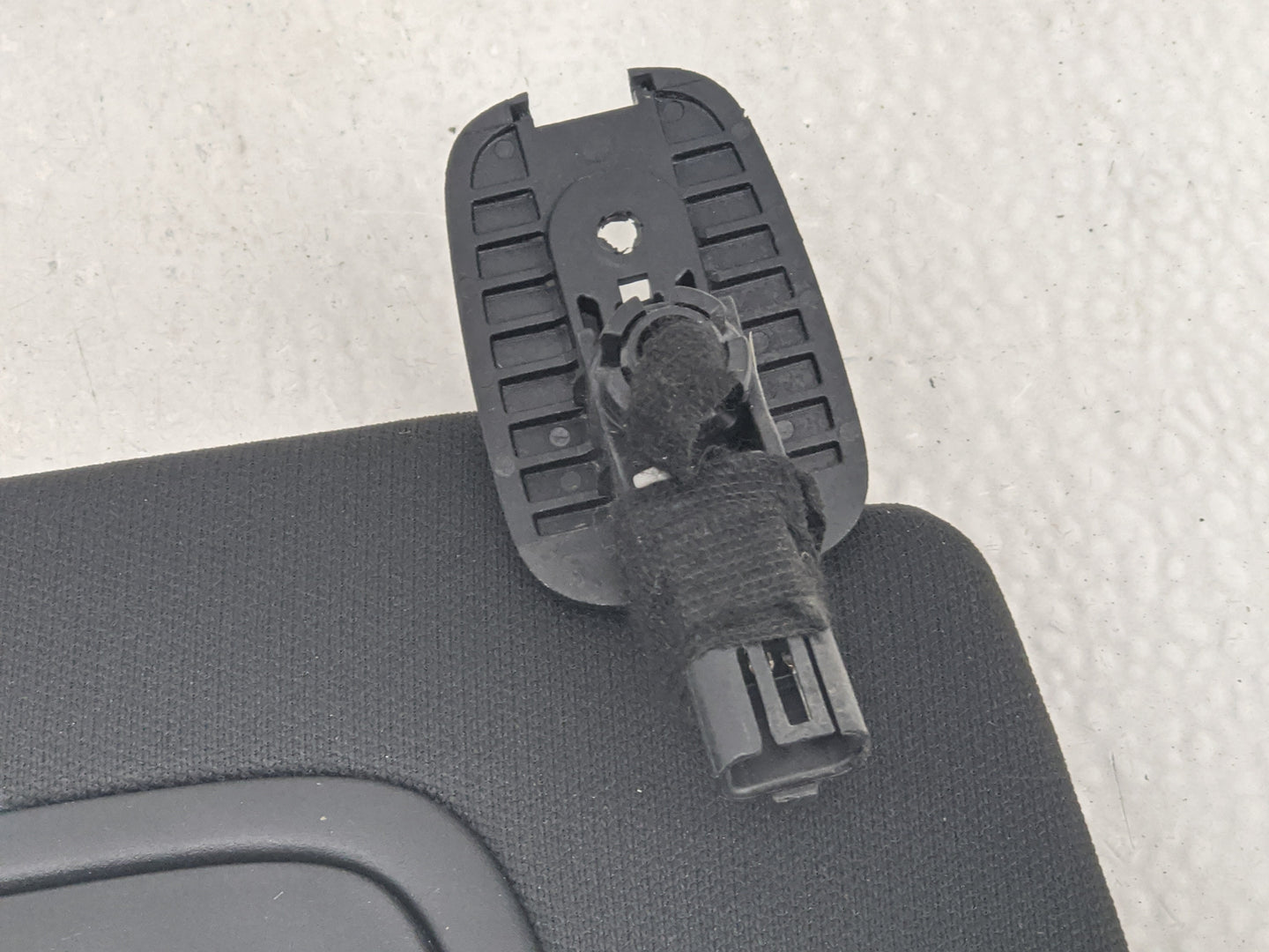 2019-2022 Jeep Cherokee Sun Visor Shade Replacement Passenger Right Mirror Fits Fits 2019 2020 2021 2022 OEM Used Auto Parts