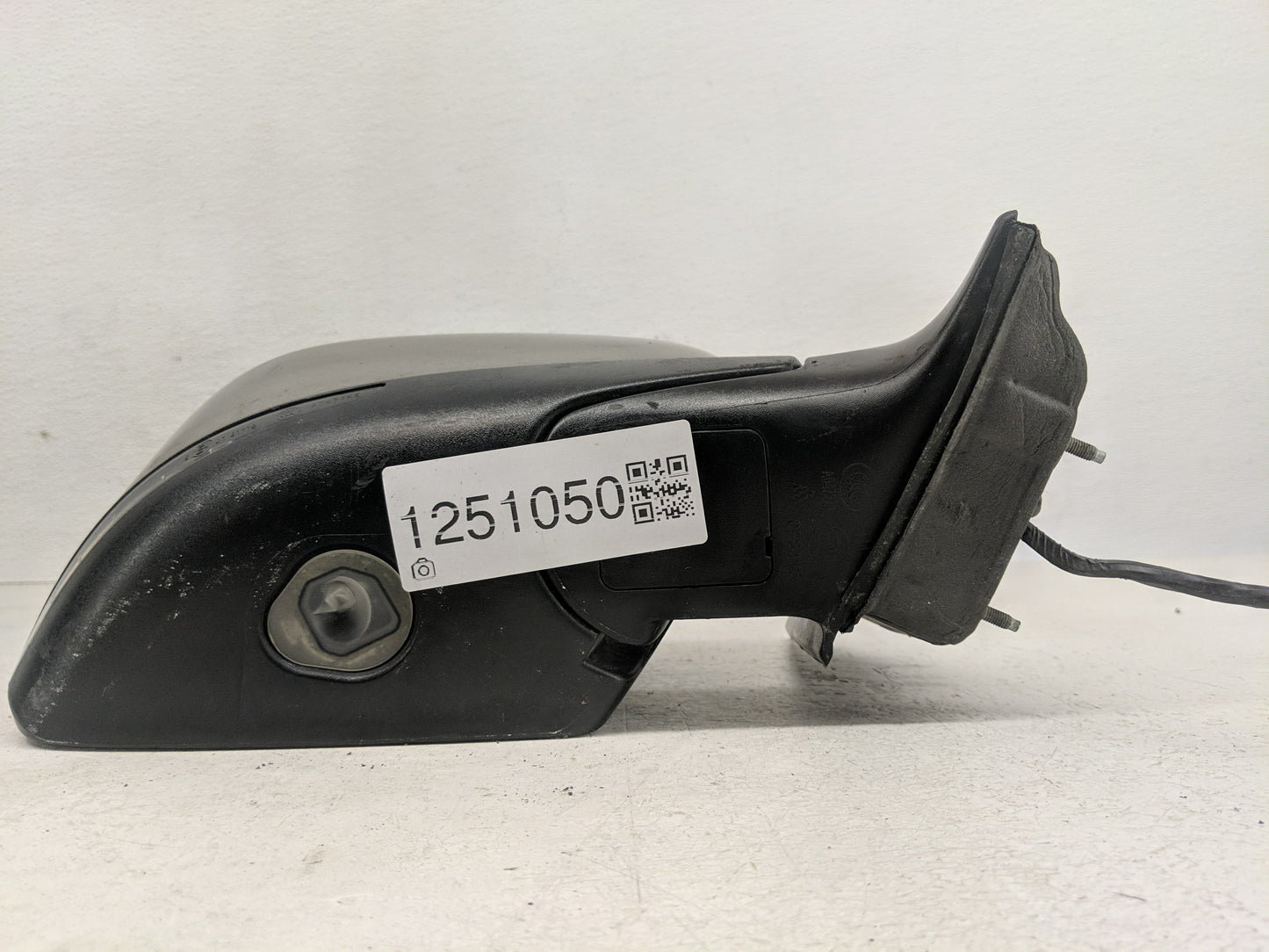 2014-2021 Jeep Cherokee Side Mirror Replacement Passenger Right View Door Mirror P/N:E11028113 Fits OEM Used Auto Parts - Oe