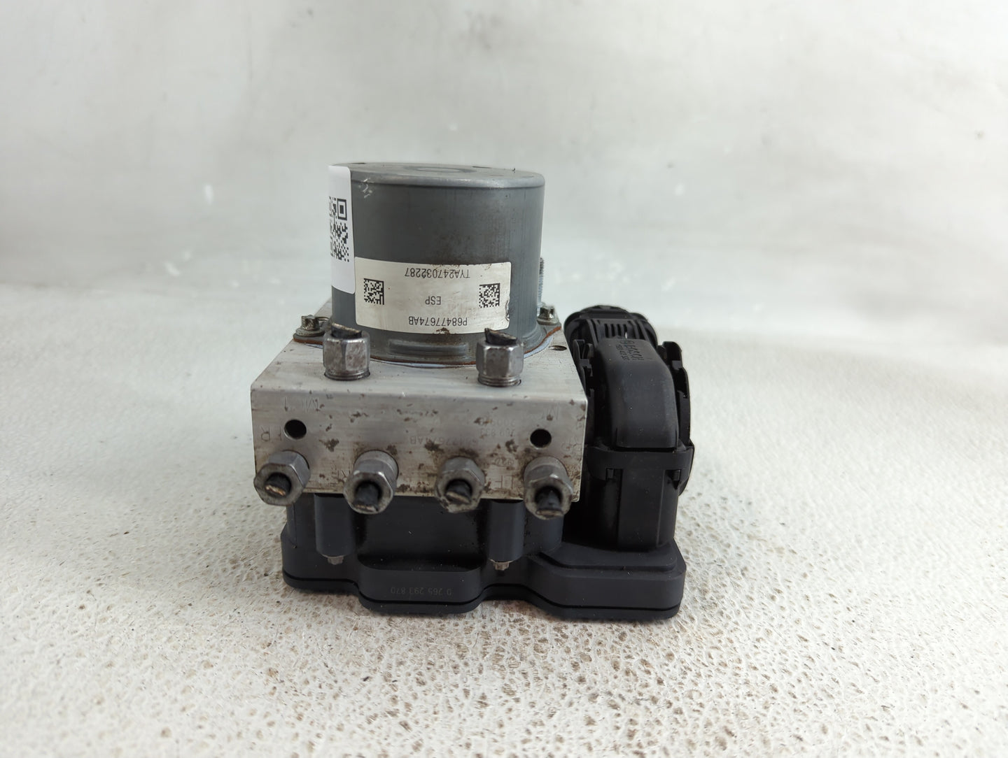 2021-2022 Jeep Cherokee ABS Pump Control Module Replacement P/N:P68477674AB Fits Fits 2021 2022 OEM Used Auto Parts - Oemuse