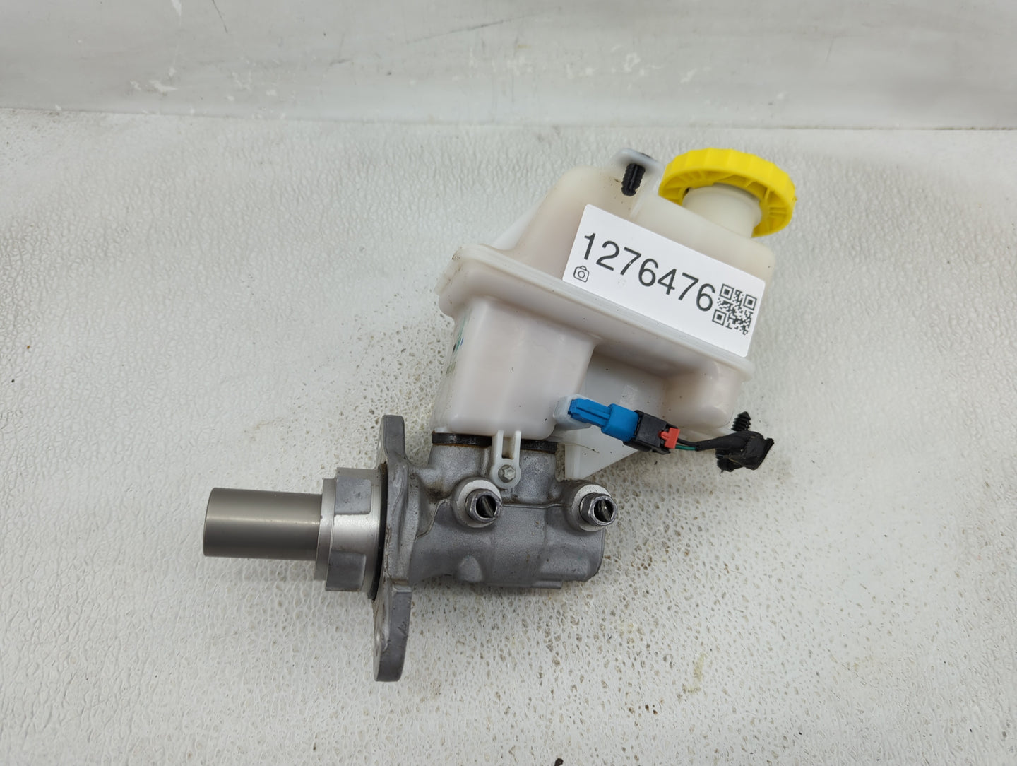 2019-2022 Jeep Cherokee Brake Master Cylinder - Oemusedautoparts1.com