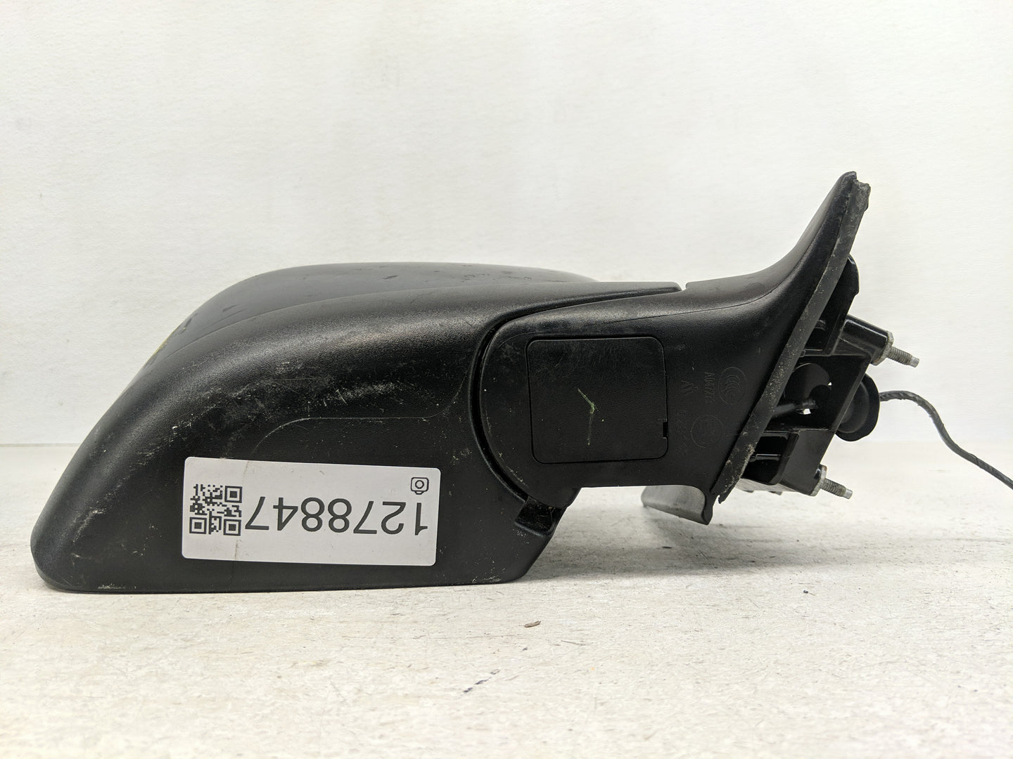 2014-2021 Jeep Cherokee Passenger Side View Mirror - Right Door Mirror OEM Used - Oemusedautoparts1.com