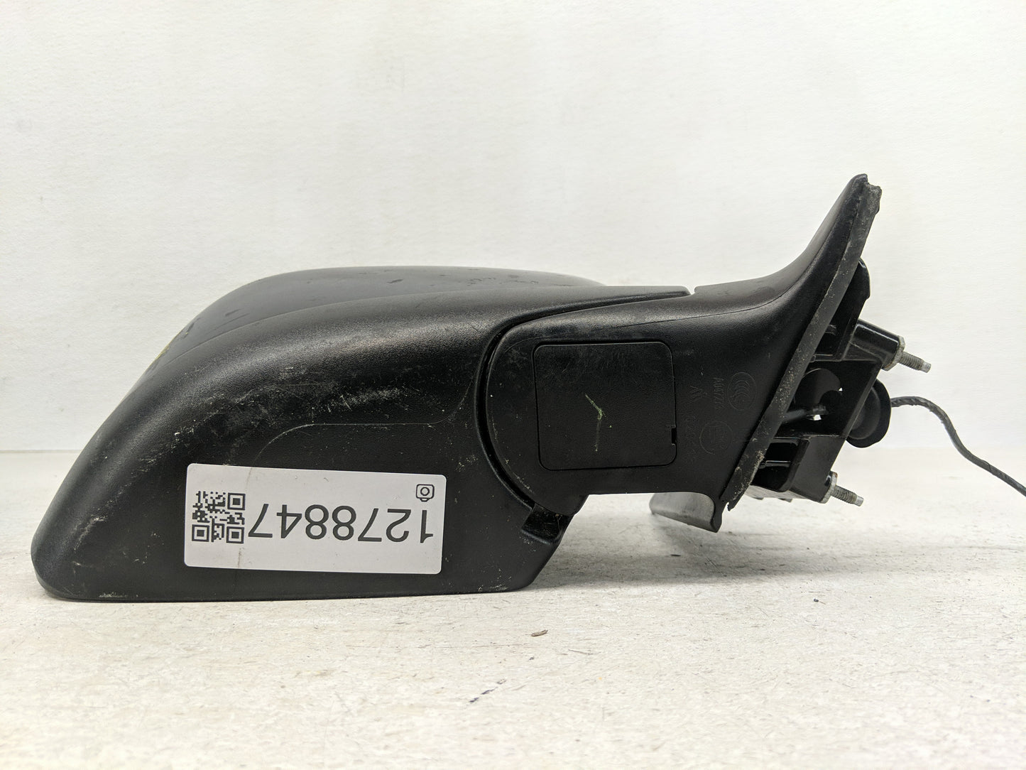 2014-2021 Jeep Cherokee Passenger Side View Mirror - Right Door Mirror OEM Used - Oemusedautoparts1.com