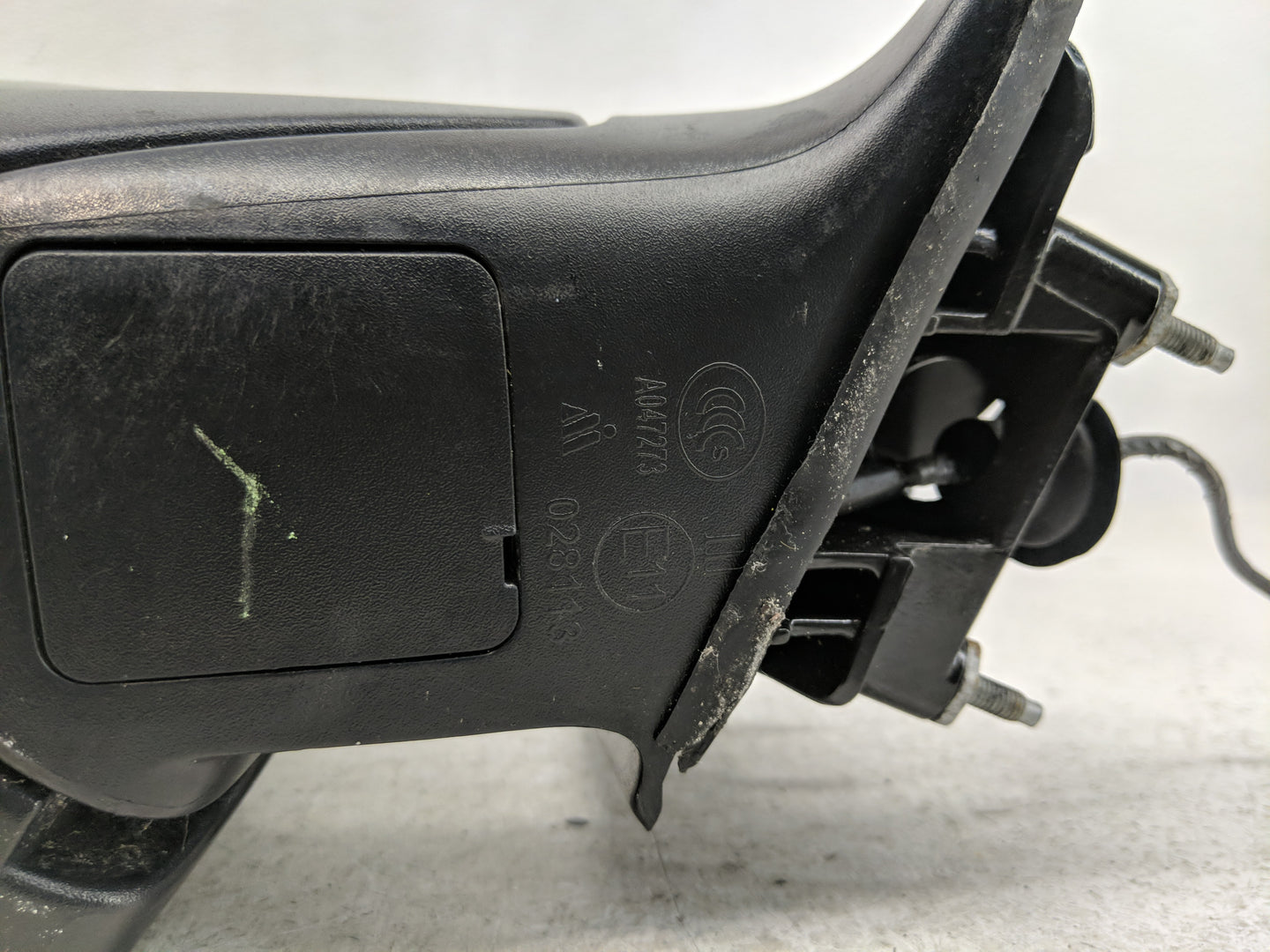 2014-2021 Jeep Cherokee Passenger Side View Mirror - Right Door Mirror OEM Used - Oemusedautoparts1.com