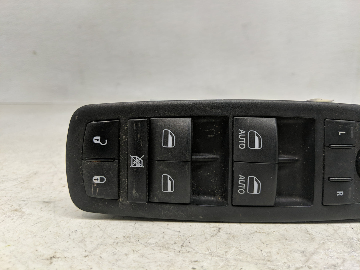 2015-2022 Jeep Cherokee Master Power Window Switch Replacement Driver Side Left P/N:10130139 68271206AB Fits OEM Used Auto P