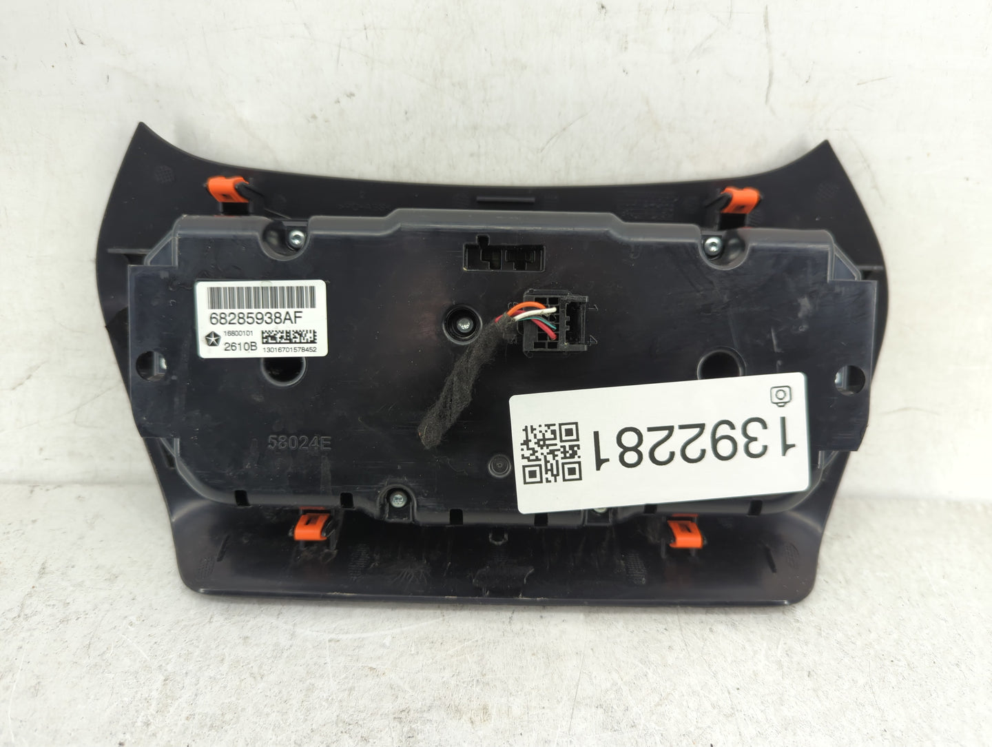 2019-2022 Jeep Cherokee Climate Control Module Temperature AC/Heater Replacement P/N:68285938AF Fits Fits 2019 2020 2021 202