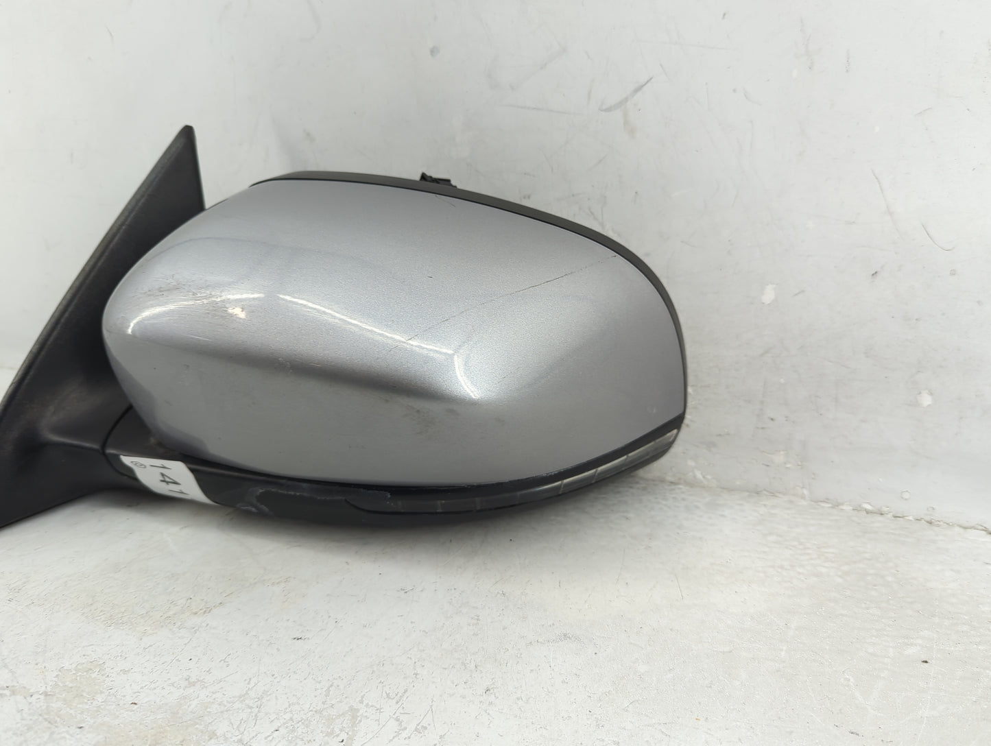 2014-2021 Jeep Cherokee Driver Side View Mirror - Left Door Mirror OEM Used - Oemusedautoparts1.com