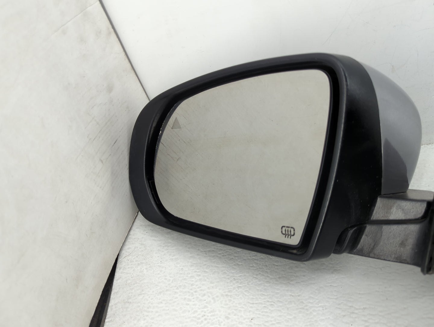 2014-2021 Jeep Cherokee Driver Side View Mirror - Left Door Mirror OEM Used - Oemusedautoparts1.com
