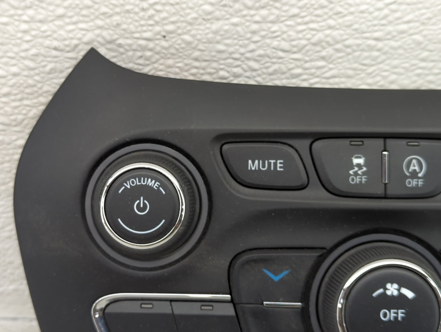2019-2022 Jeep Cherokee Climate Control Module Temperature AC/Heater Replacement P/N:68285938AB 68285938AF Fits OEM Used Aut