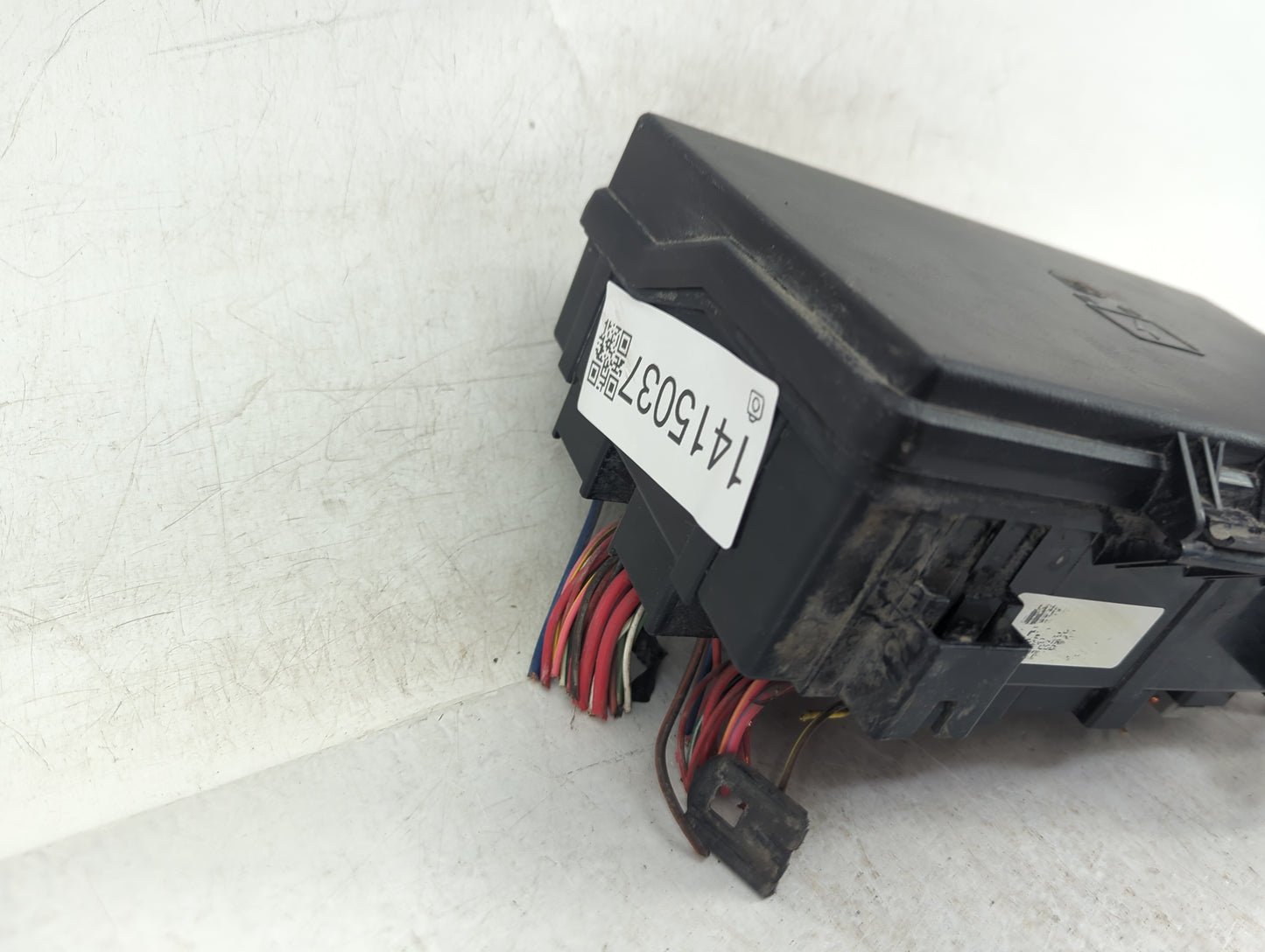 2021 Jeep Cherokee Fusebox Fuse Box Panel Relay Module P/N:68425203AB Fits OEM Used Auto Parts - Oemusedautoparts1.com
