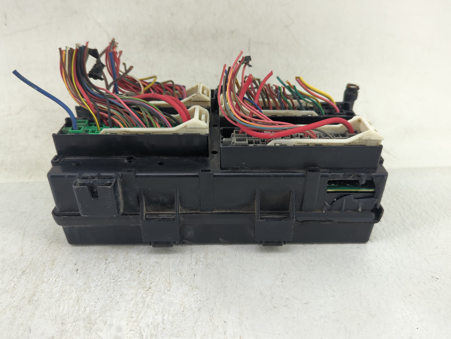 2021 Jeep Cherokee Fusebox Fuse Box Panel Relay Module P/N:68425203AB Fits OEM Used Auto Parts - Oemusedautoparts1.com