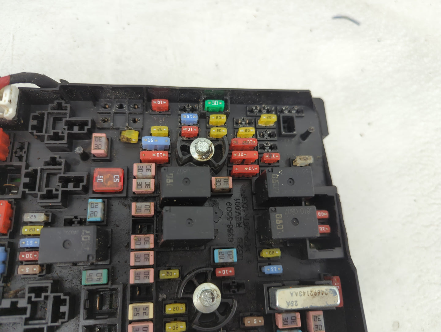2019-2022 Jeep Cherokee Chassis Control Module Ccm Bcm Body Control - Oemusedautoparts1.com