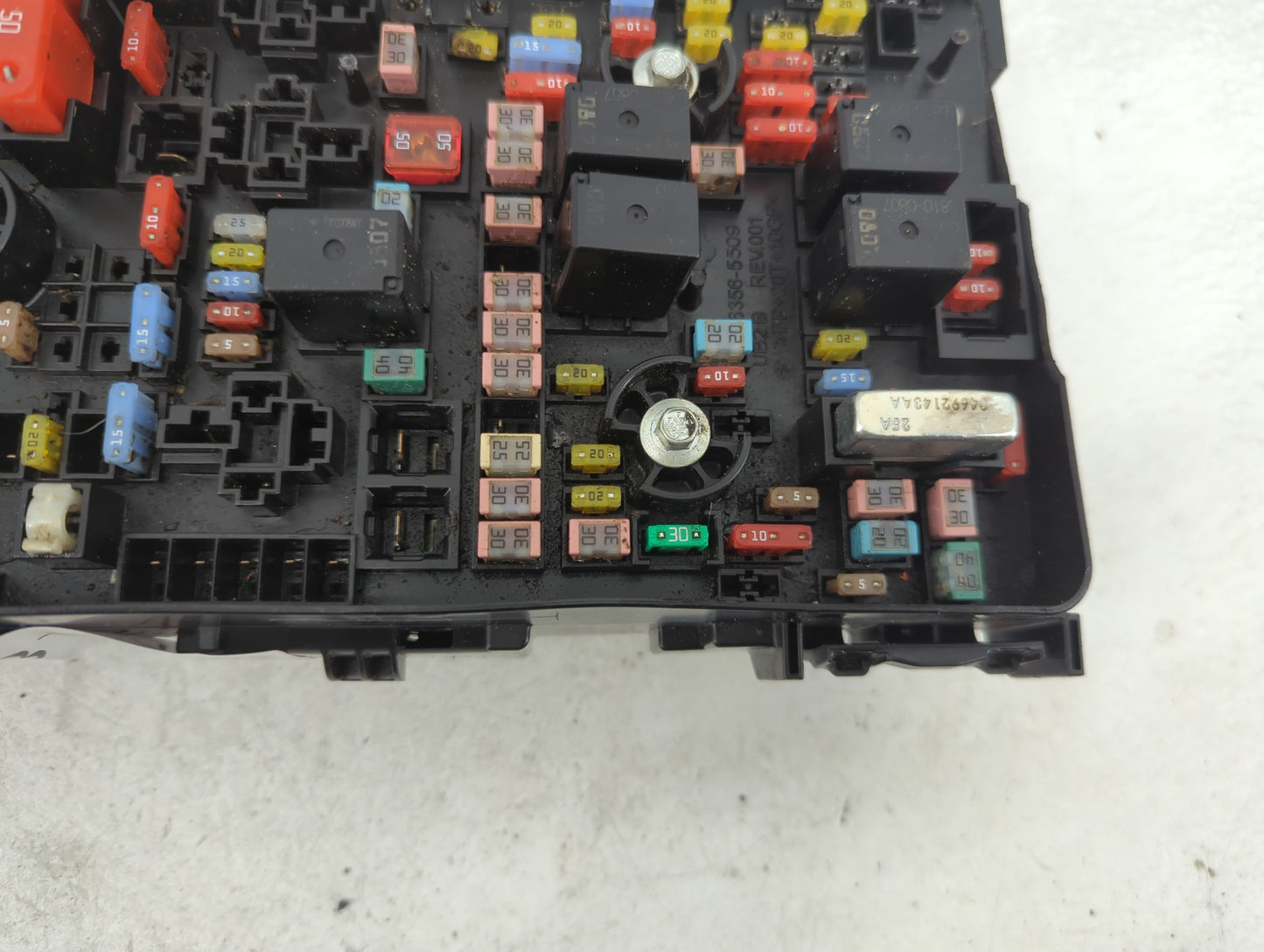 2019-2022 Jeep Cherokee Chassis Control Module Ccm Bcm Body Control - Oemusedautoparts1.com