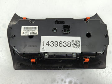 2019-2022 Jeep Cherokee Climate Control Module Temperature AC/Heater Replacement P/N:6828598AF Fits Fits 2019 2020 2021 2022 OEM Used Auto Parts