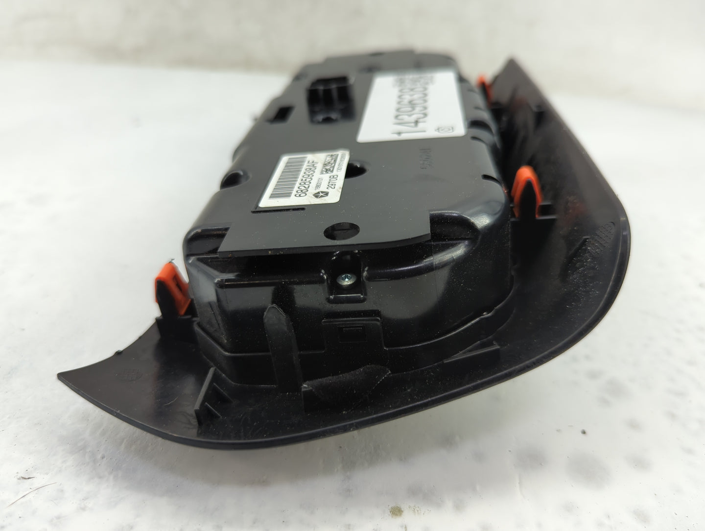 2019-2022 Jeep Cherokee Climate Control Module Temperature AC/Heater Replacement P/N:6828598AF Fits Fits 2019 2020 2021 2022