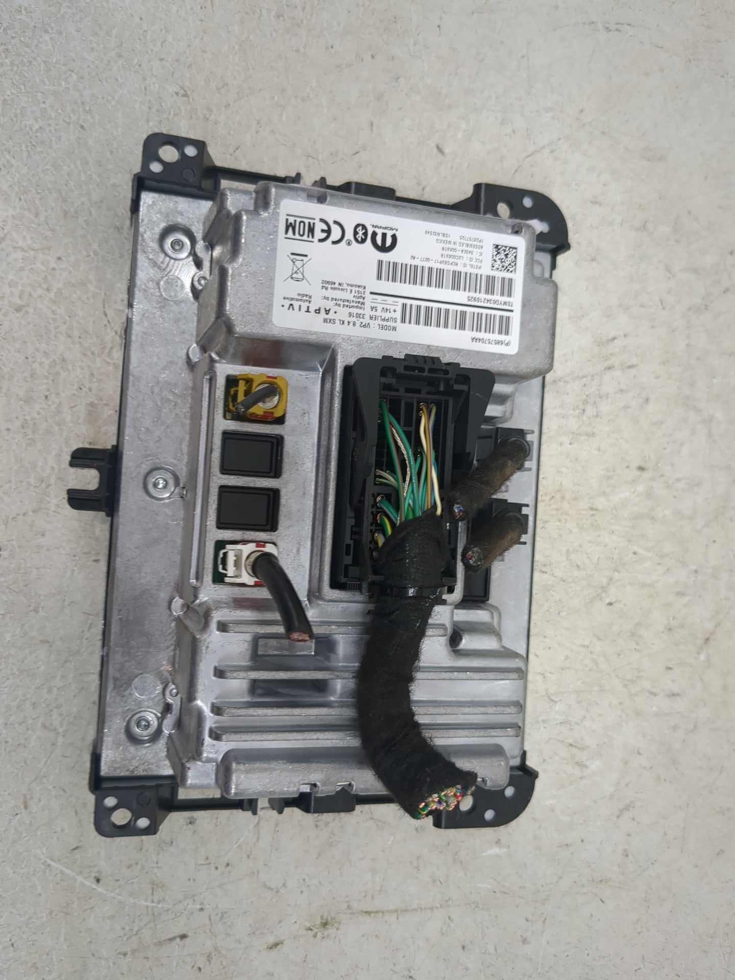 2021-2022 Jeep Cherokee Radio AM FM Cd Player Receiver Replacement P/N:68575704AA VP2 8.4 KL SXM Fits Fits 2021 2022 OEM Use
