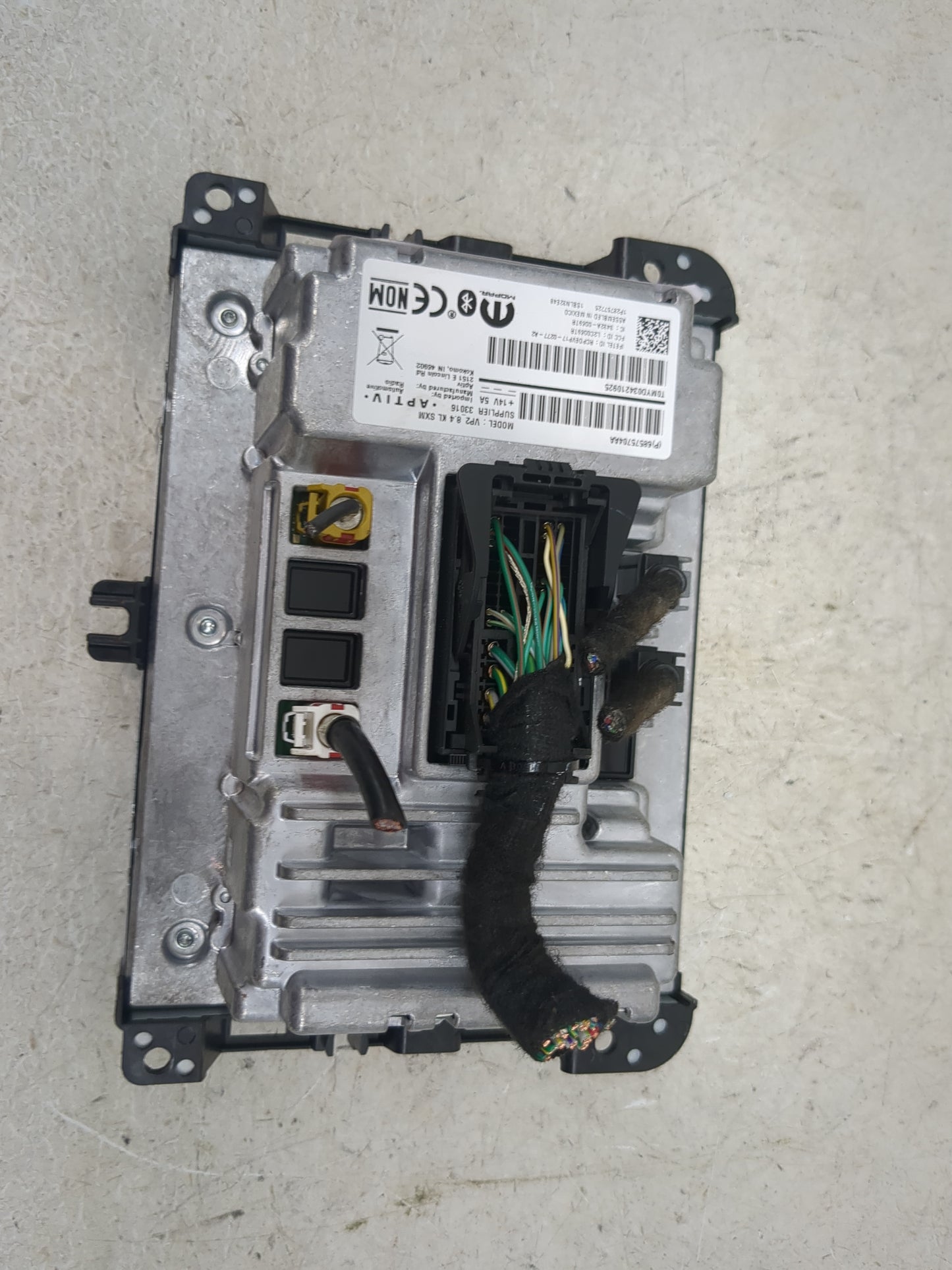 2021-2022 Jeep Cherokee Radio AM FM Cd Player Receiver Replacement P/N:68575704AA VP2 8.4 KL SXM Fits Fits 2021 2022 OEM Use