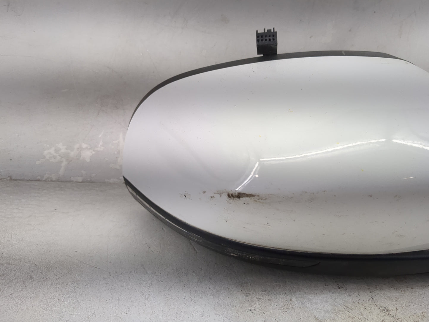2014-2021 Jeep Cherokee Passenger Side View Mirror - Right Door Mirror OEM Used - Oemusedautoparts1.com
