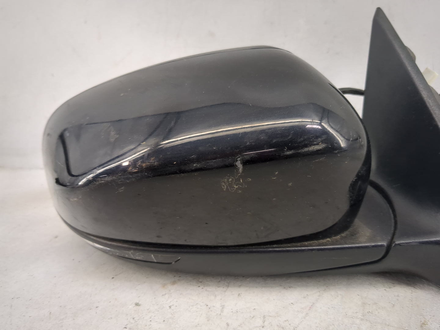2014-2021 Jeep Cherokee Passenger Side View Mirror - Right Door Mirror OEM Used - Oemusedautoparts1.com