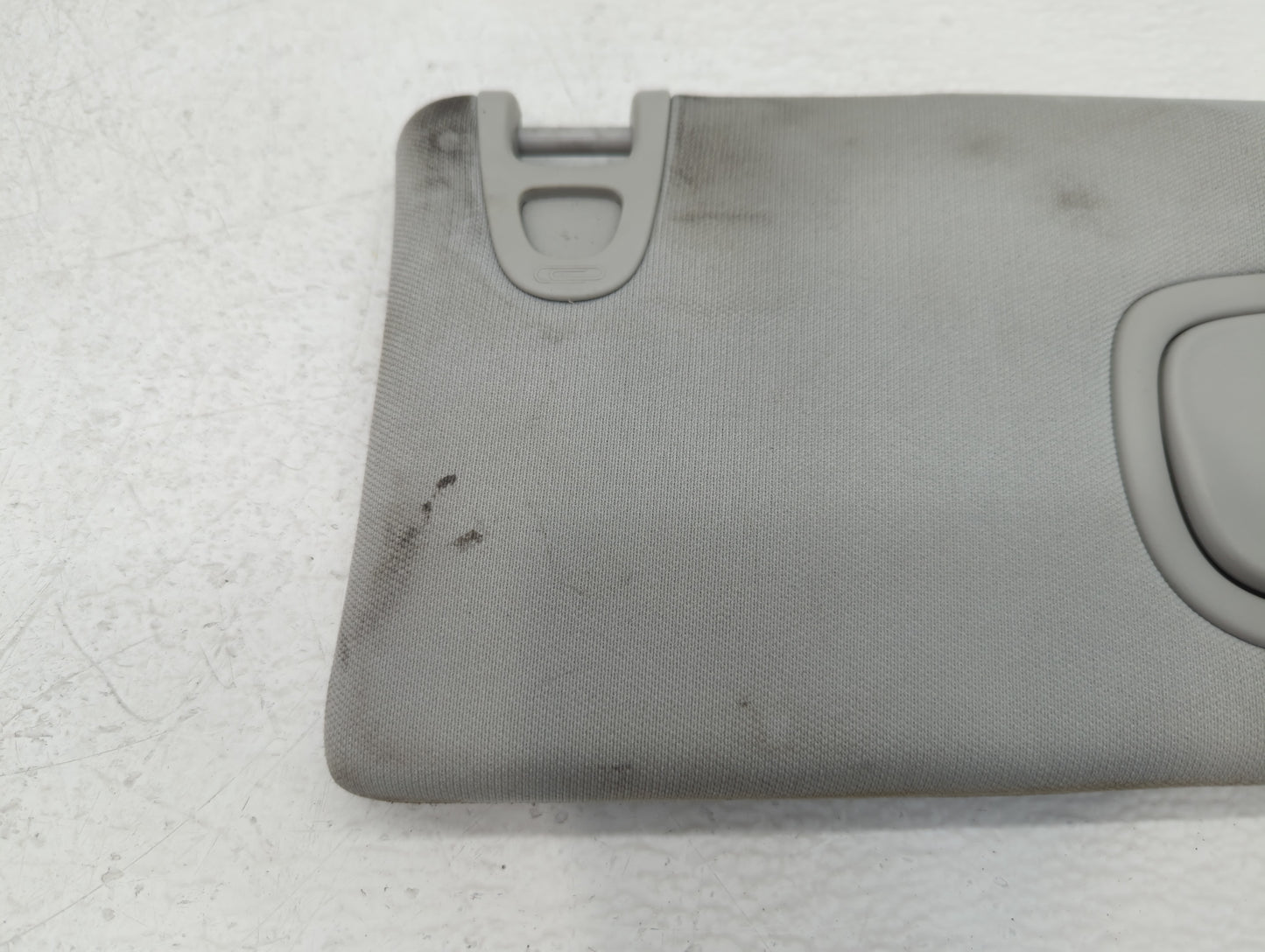 2019-2022 Jeep Cherokee Sun Visor Shade Replacement Passenger Right Mirror Fits Fits 2019 2020 2021 2022 OEM Used Auto Parts