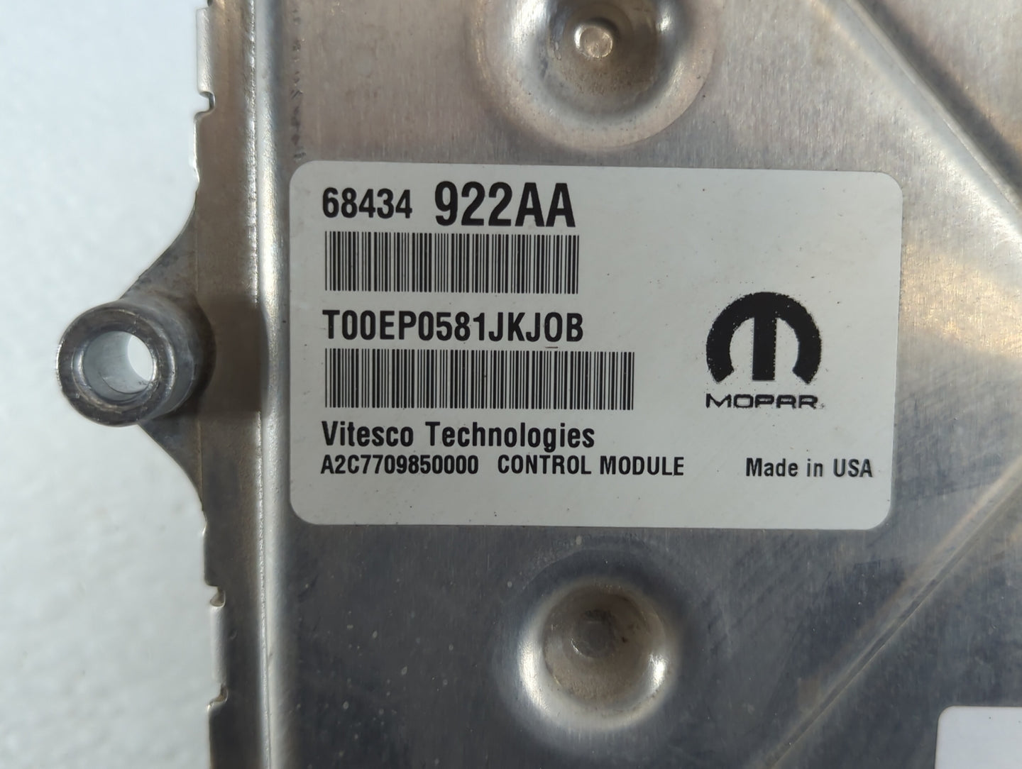 2020-2021 Jeep Cherokee PCM Engine Control Computer ECU ECM PCU OEM P/N:P68493555AD Fits Fits 2020 2021 OEM Used Auto Parts 