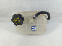 2019-2022 Jeep Cherokee Radiator Coolant Overflow Expansion Tank Bottle 885272 - Oemusedautoparts1.com