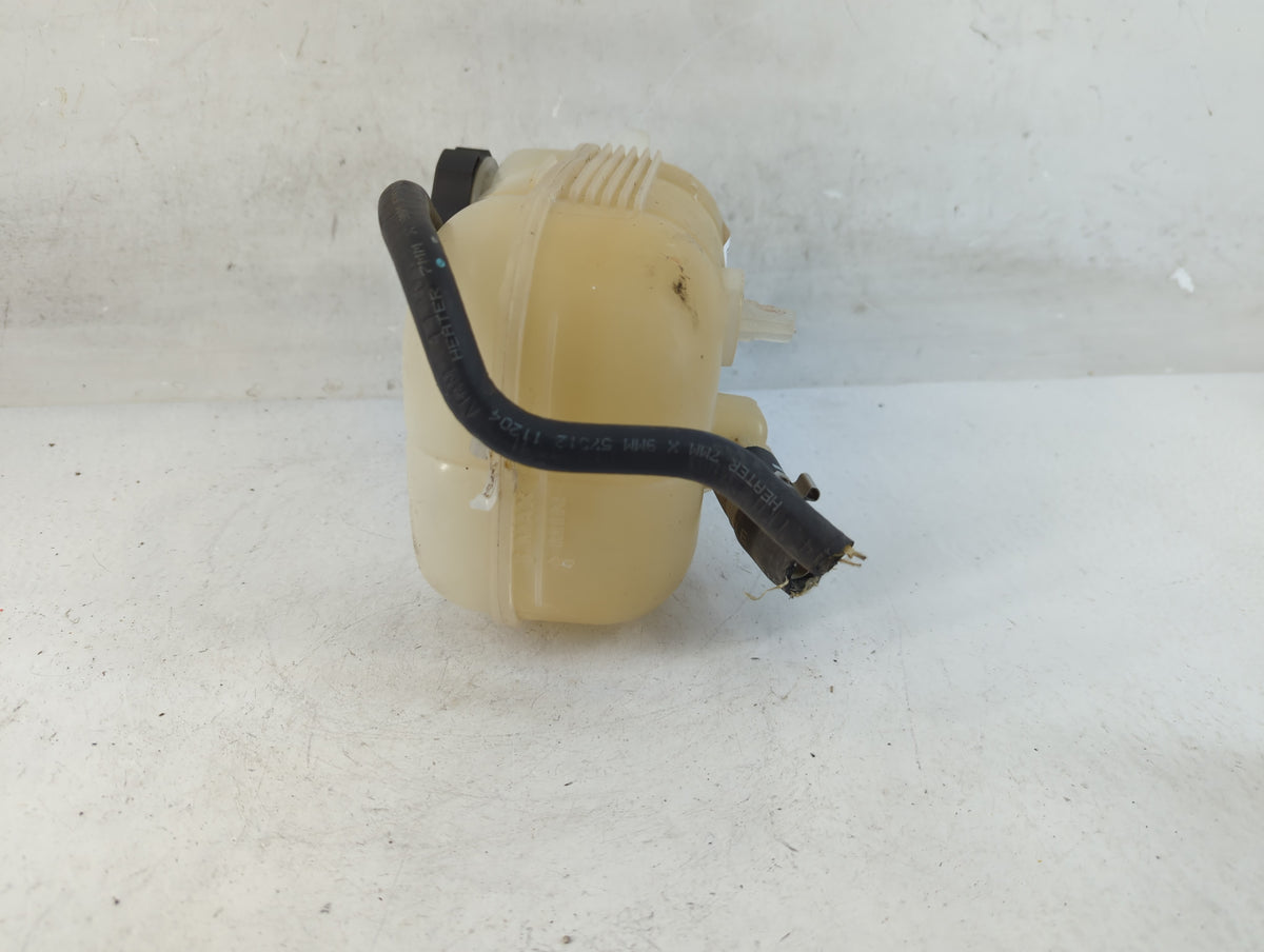 2019-2022 Jeep Cherokee Radiator Coolant Overflow Expansion Tank Bottle 885272 - Oemusedautoparts1.com