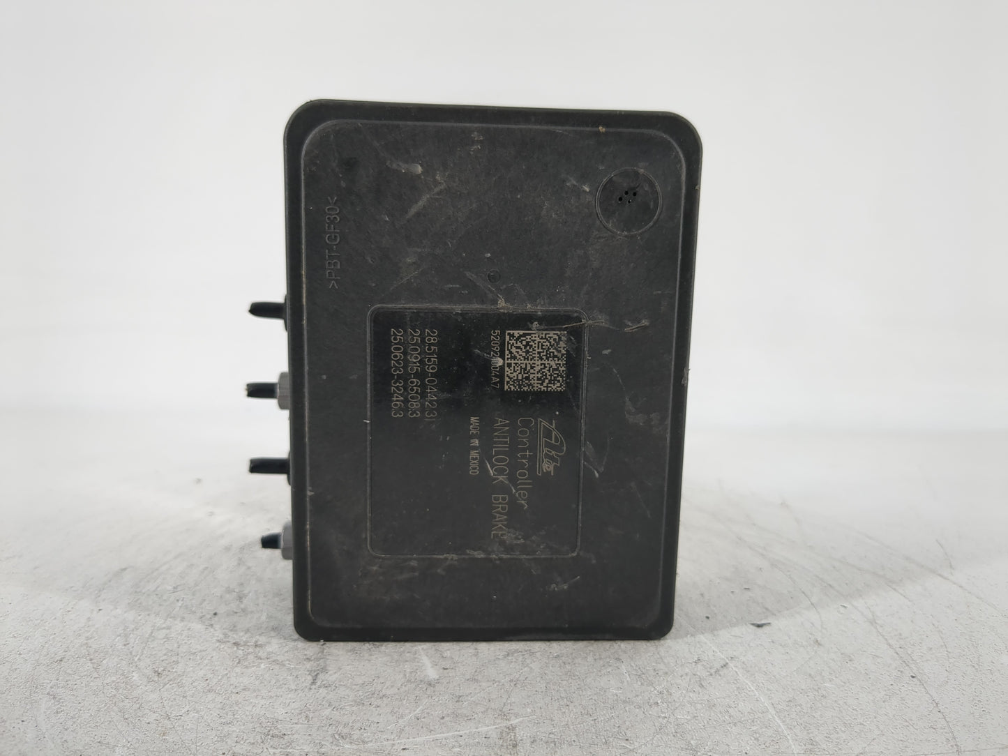 2021 Jeep Compass ABS Pump Control Module Replacement P/N:P68485883AB Fits OEM Used Auto Parts - Oemusedautoparts1.com