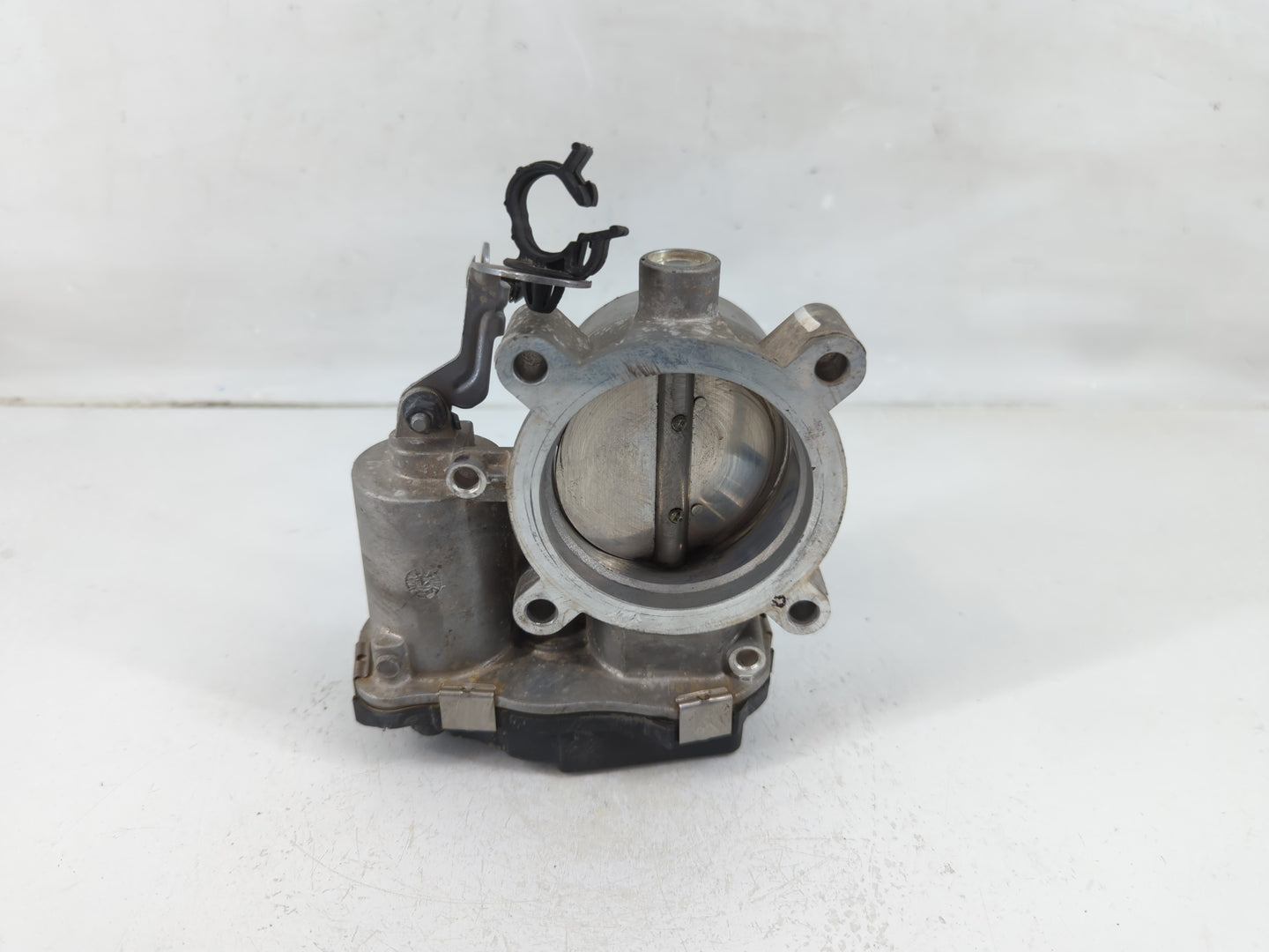 2017-2022 Jeep Compass Throttle Body P/N:04891970AC Fits Fits 2014 2015 2016 2017 2018 2019 2020 2021 2022 OEM Used Auto Par