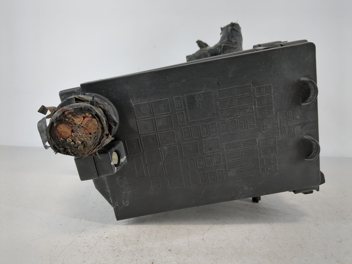 2021 Jeep Compass Fusebox Fuse Box Panel Relay Module P/N:52027004 Fits OEM Used Auto Parts - Oemusedautoparts1.com
