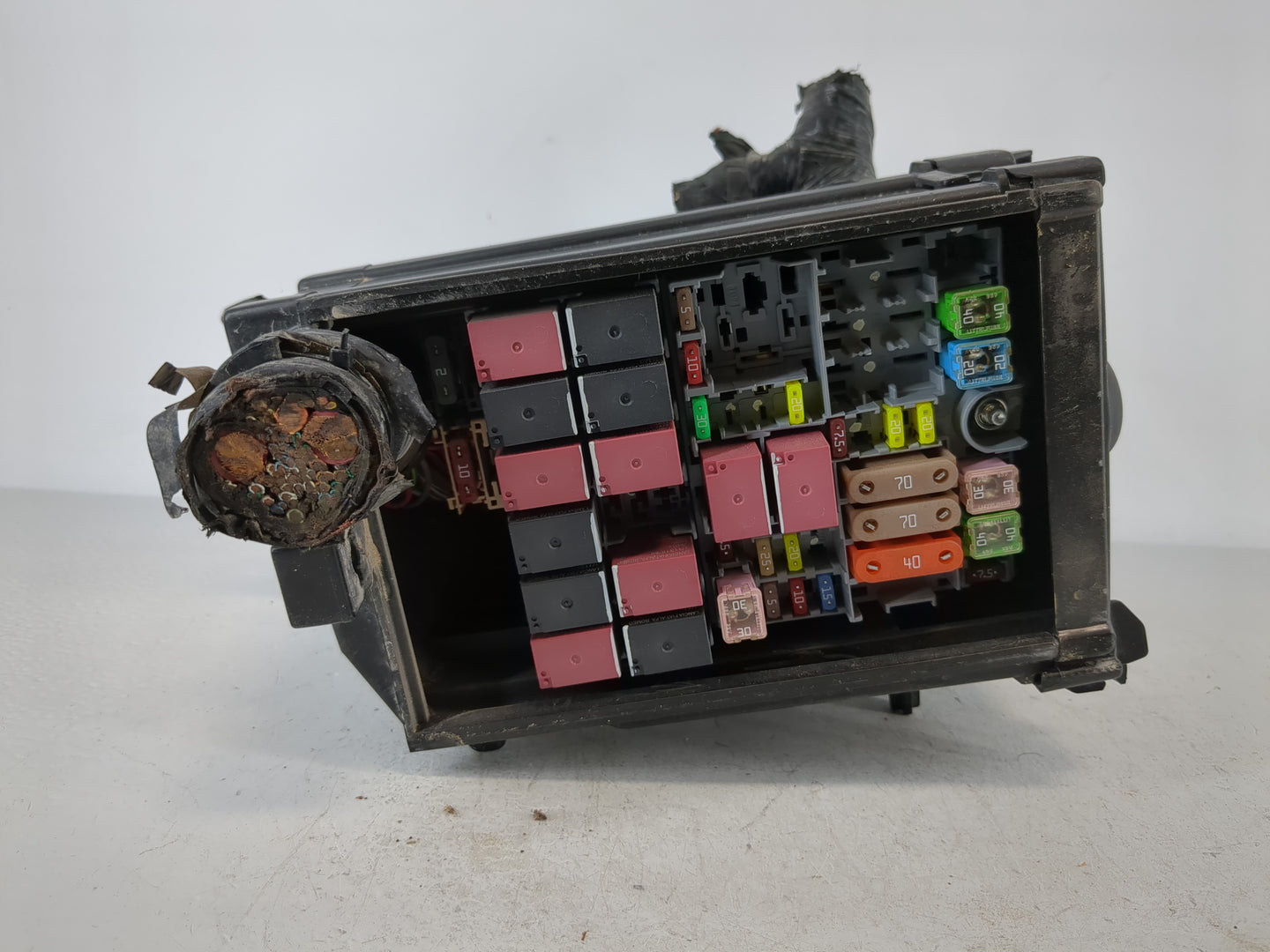 2021 Jeep Compass Fusebox Fuse Box Panel Relay Module P/N:52027004 Fits OEM Used Auto Parts - Oemusedautoparts1.com