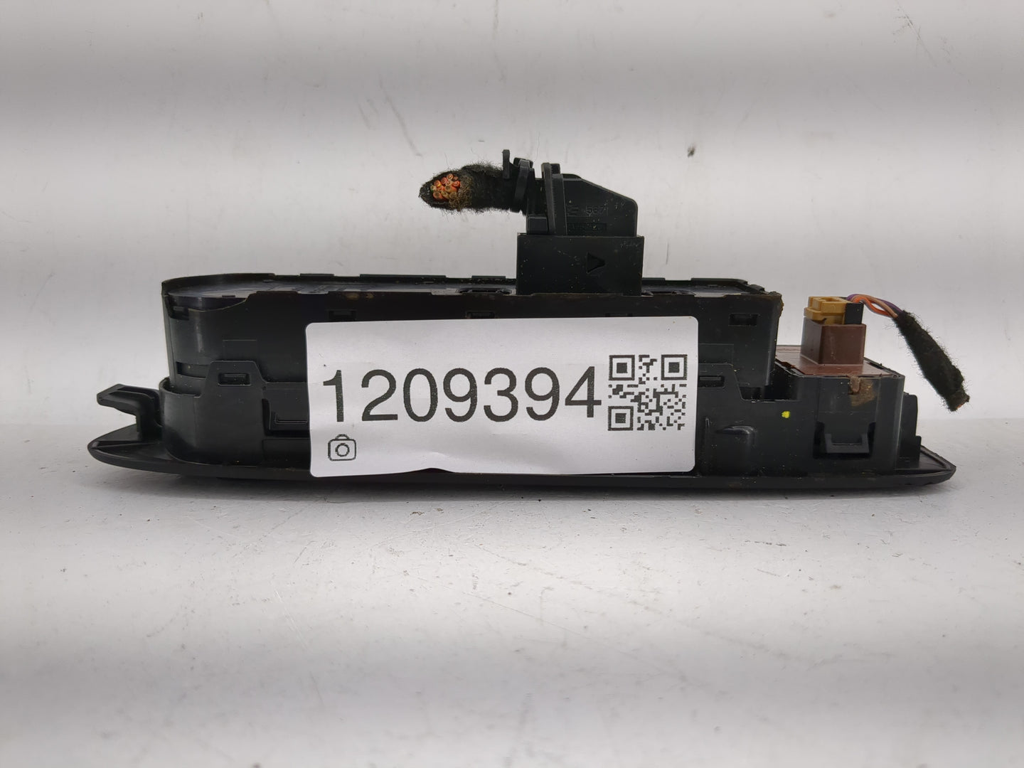 2021 Jeep Compass Master Power Window Switch Replacement Driver Side Left P/N:P6BZ27LXHAA Fits OEM Used Auto Parts - Oemused