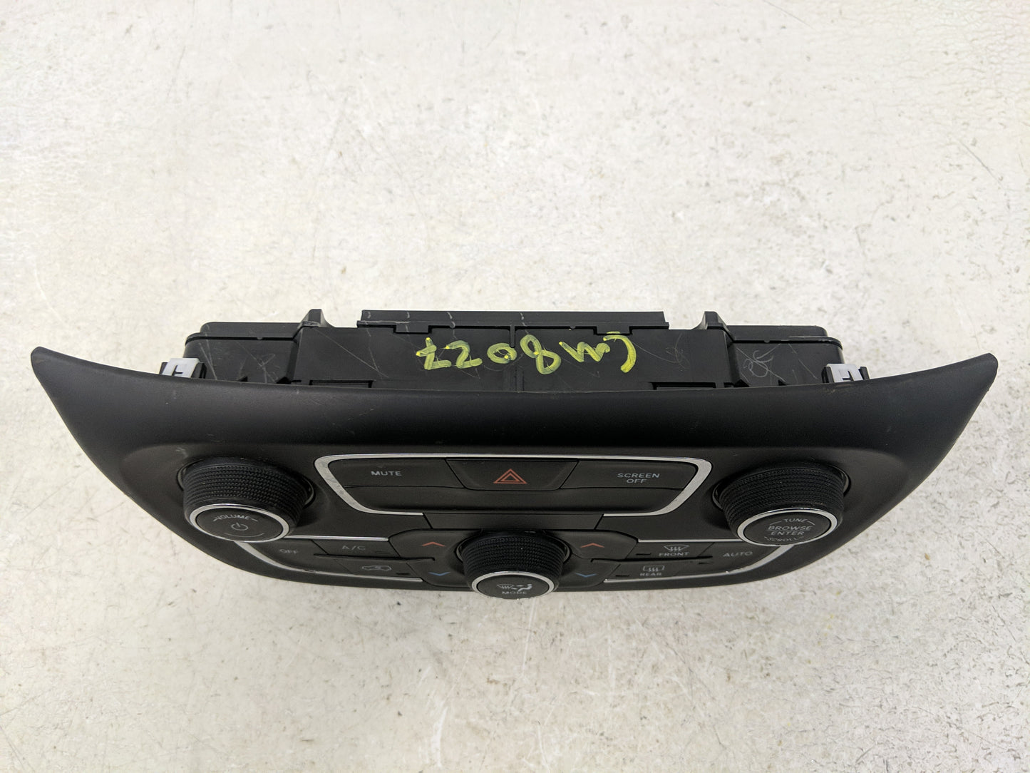 2021 Jeep Compass Climate Control Module Temperature AC/Heater Replacement P/N:MX237050-2933 Fits OEM Used Auto Parts - Oemu