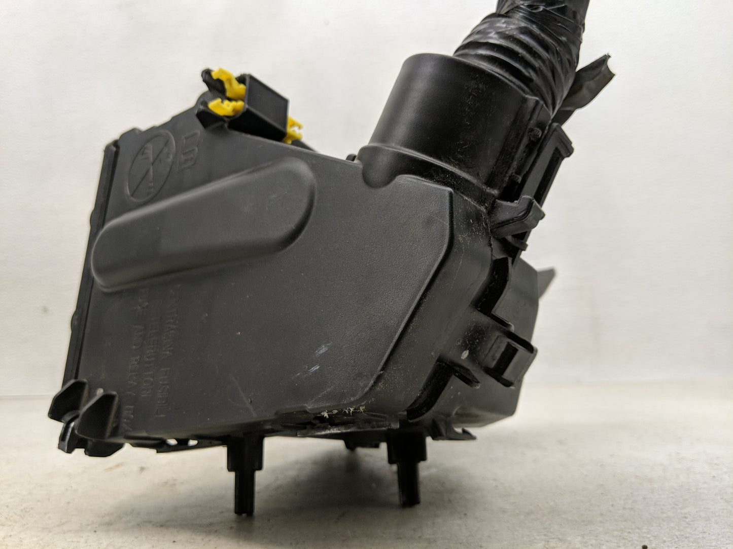2021 Jeep Compass Fusebox Fuse Box Panel Relay Module Fits OEM Used Auto Parts - Oemusedautoparts1.com
