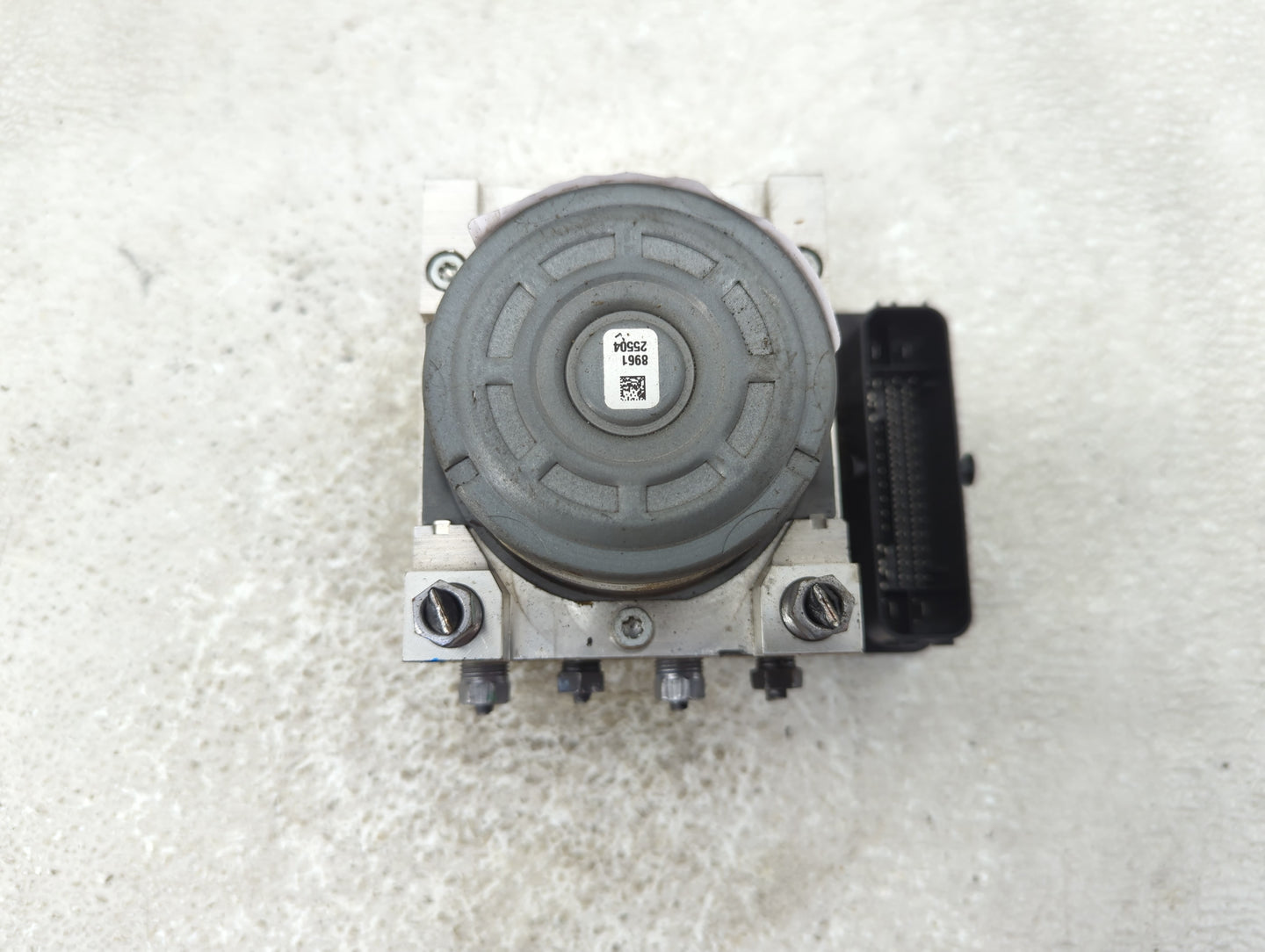 2021 Jeep Compass ABS Pump Control Module Replacement P/N:68485883AB Fits OEM Used Auto Parts - Oemusedautoparts1.com
