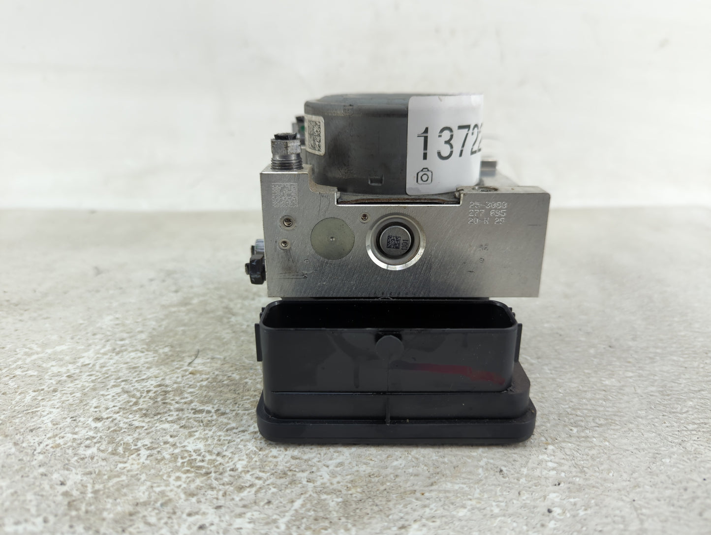 2021 Jeep Compass ABS Pump Control Module Replacement P/N:68485883AB Fits OEM Used Auto Parts - Oemusedautoparts1.com