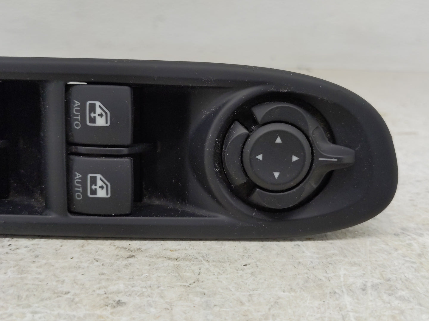 2021 Jeep Compass Master Power Window Switch Replacement Driver Side Left P/N:30171088 P6BZ27LXHAA Fits OEM Used Auto Parts 
