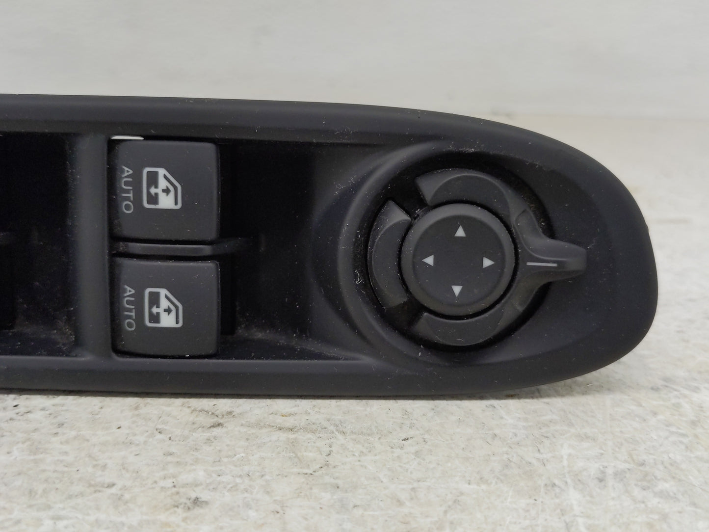 2021 Jeep Compass Master Power Window Switch Replacement Driver Side Left P/N:30171088 P6BZ27LXHAA Fits OEM Used Auto Parts 