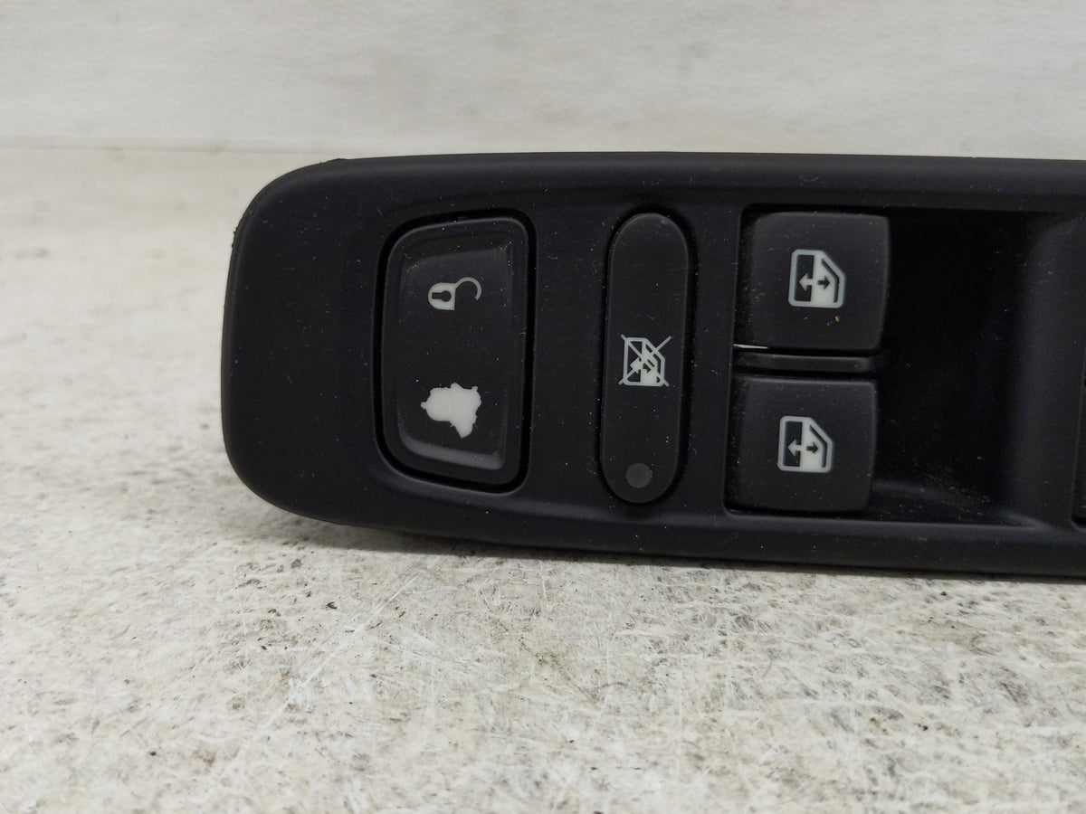 2017-2018 Jeep Compass Master Power Window Switch Replacement Driver Side Left P/N:30171088 P6BZ27LXHAA Fits Fits 2017 2018 