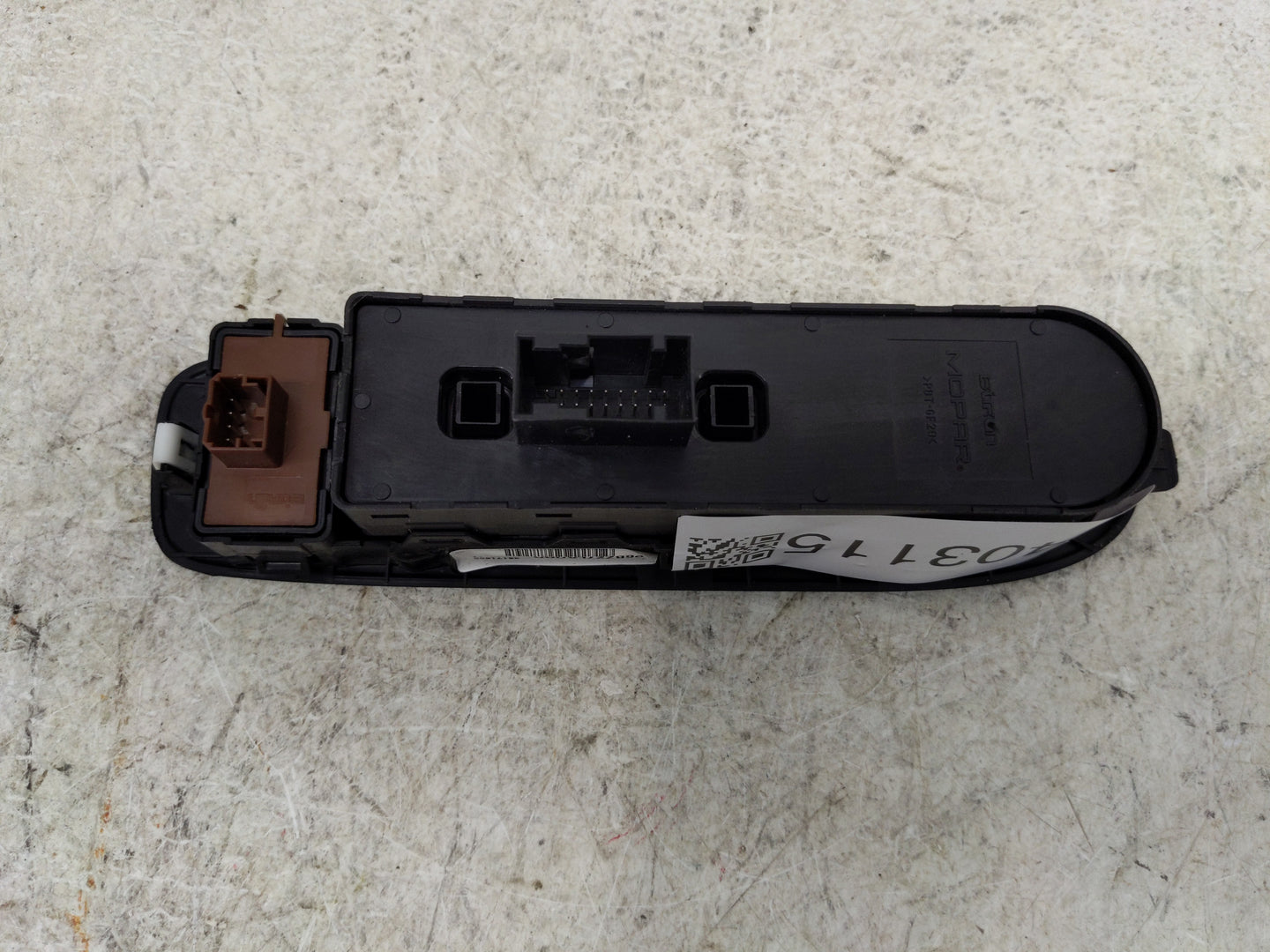 2021 Jeep Compass Master Power Window Switch Replacement Driver Side Left P/N:30171088 P6BZ27LXHAA Fits OEM Used Auto Parts 