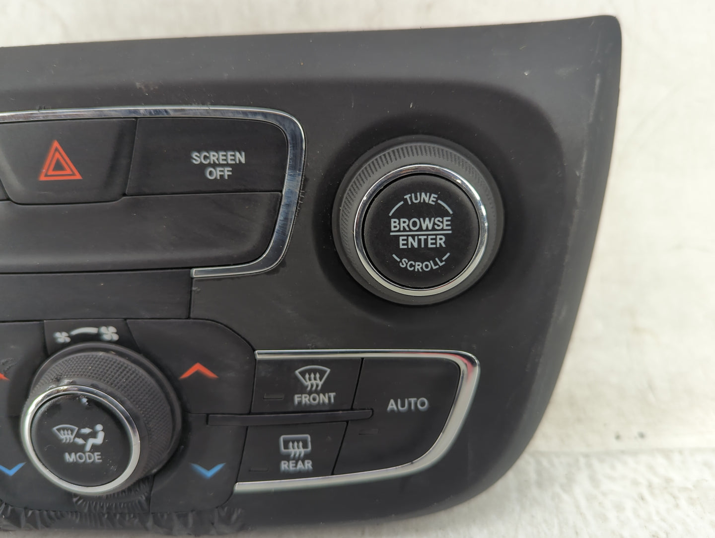 2021 Jeep Compass Climate Control Module Temperature AC/Heater Replacement P/N:P6TM13DX9AB Fits OEM Used Auto Parts - Oemuse