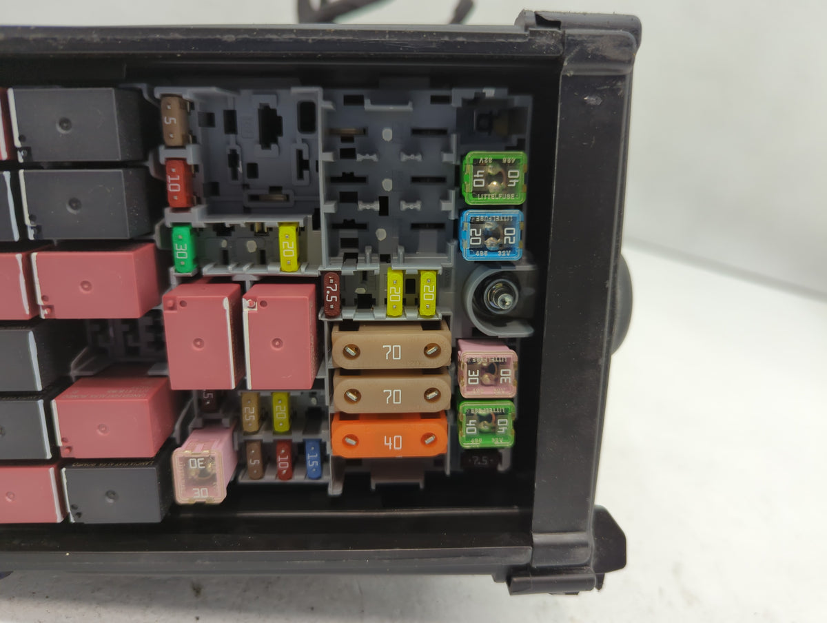 2017-2018 Jeep Compass Fusebox Fuse Box Panel Relay Module P/N:52027004 Fits Fits 2017 2018 OEM Used Auto Parts - Oemusedaut