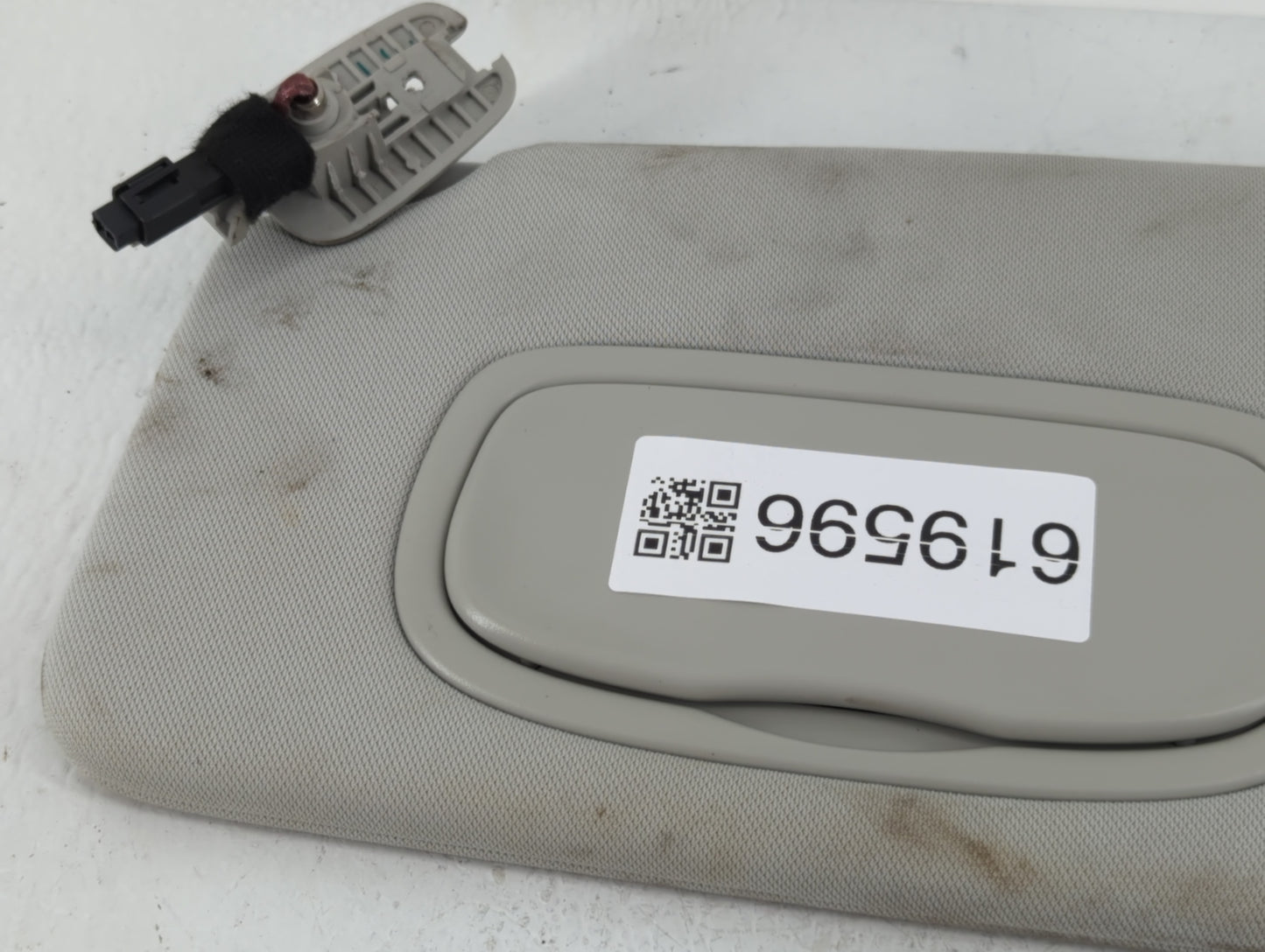 2021 Jeep Compass Sun Visor Shade Replacement Driver Left Mirror Fits OEM Used Auto Parts - Oemusedautoparts1.com