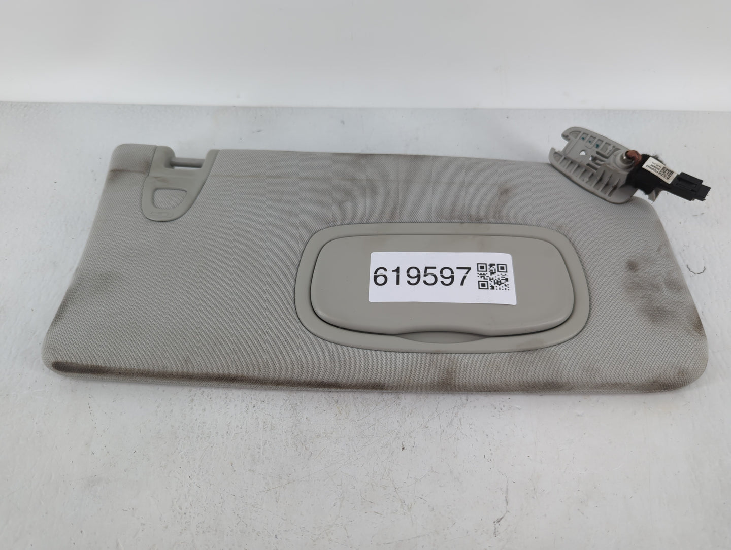 2021 Jeep Compass Sun Visor Shade Replacement Passenger Right Mirror Fits OEM Used Auto Parts - Oemusedautoparts1.com