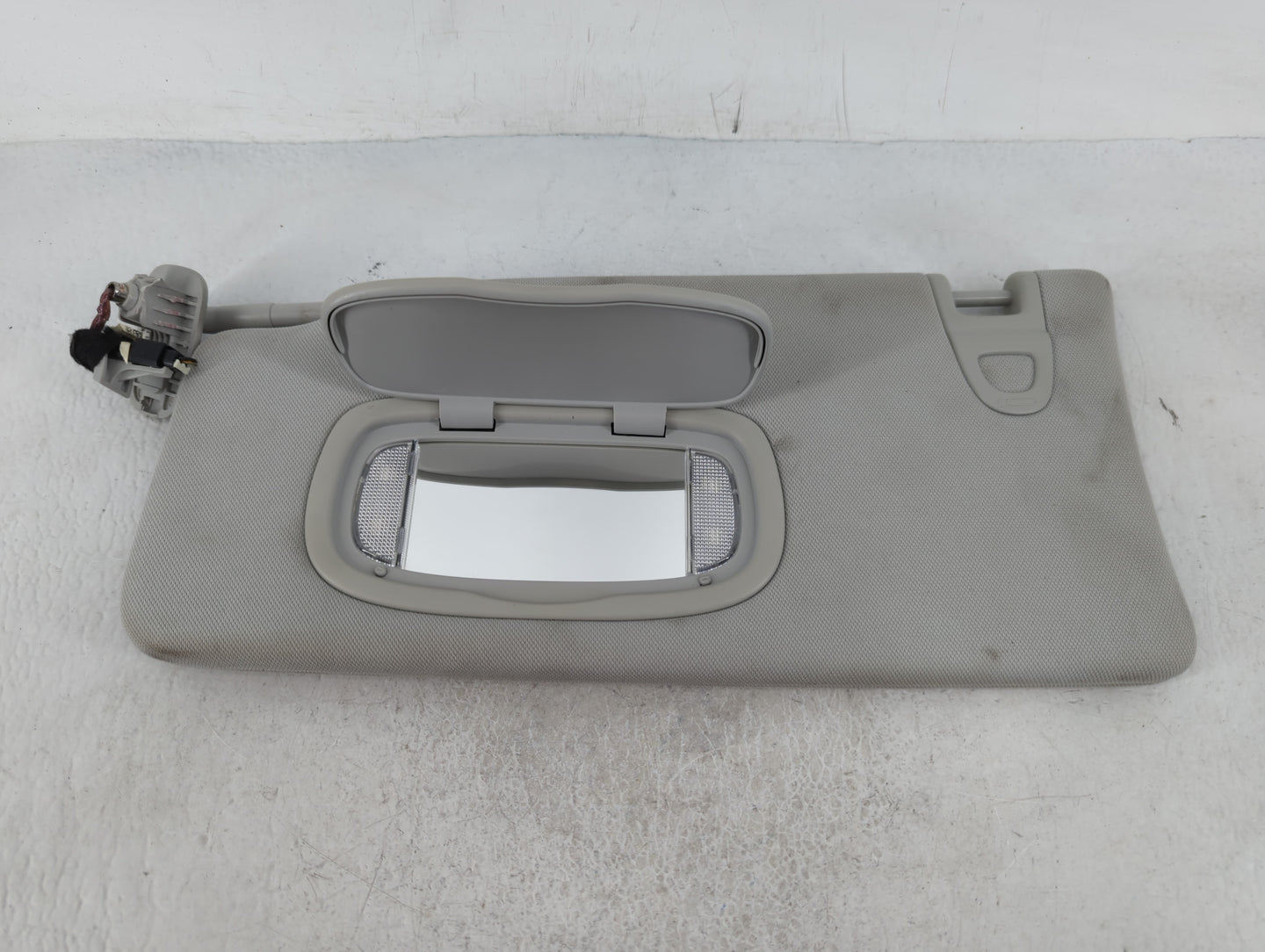 2021 Jeep Compass Sun Visor Shade Replacement Driver Left Mirror Fits OEM Used Auto Parts - Oemusedautoparts1.com